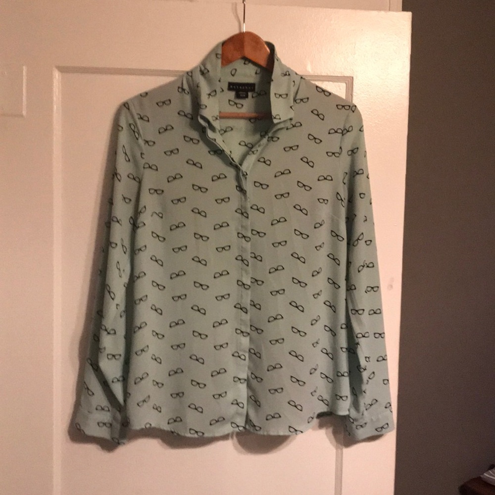 Women’s blouse
